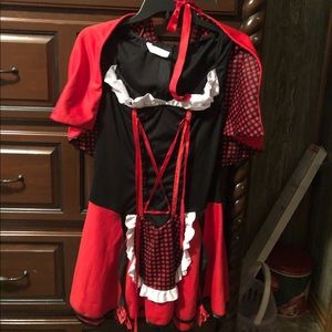 LITTLE RED RIDING HOOD HALLOWEEN COSTUME.
